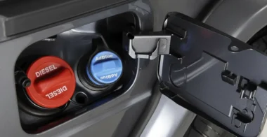 Заливка AdBlue Mercedes